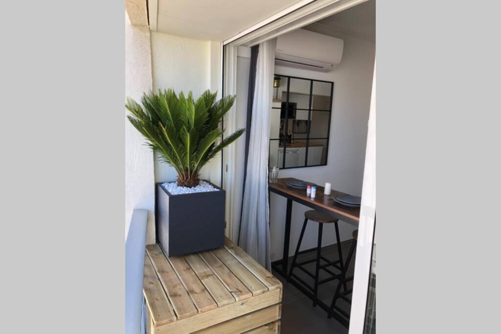 Appartement vue mer et port, refait a neuf pour vous ! Climatisé La Grande-Motte Exterior foto